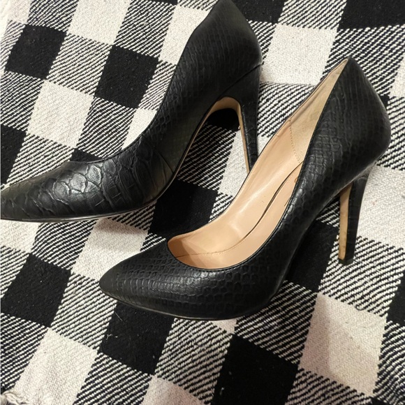 Jessica Simpson pumps size 9 Medium. Great condition! - Picture 2 of 2